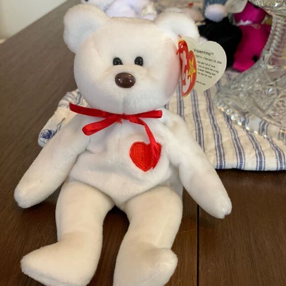 Valentino in excellent condition no marks where find - Picture 1 of 5